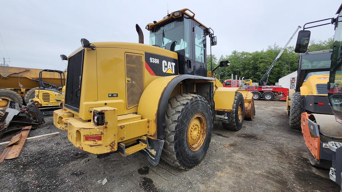 Used 2009 Caterpillar 938H