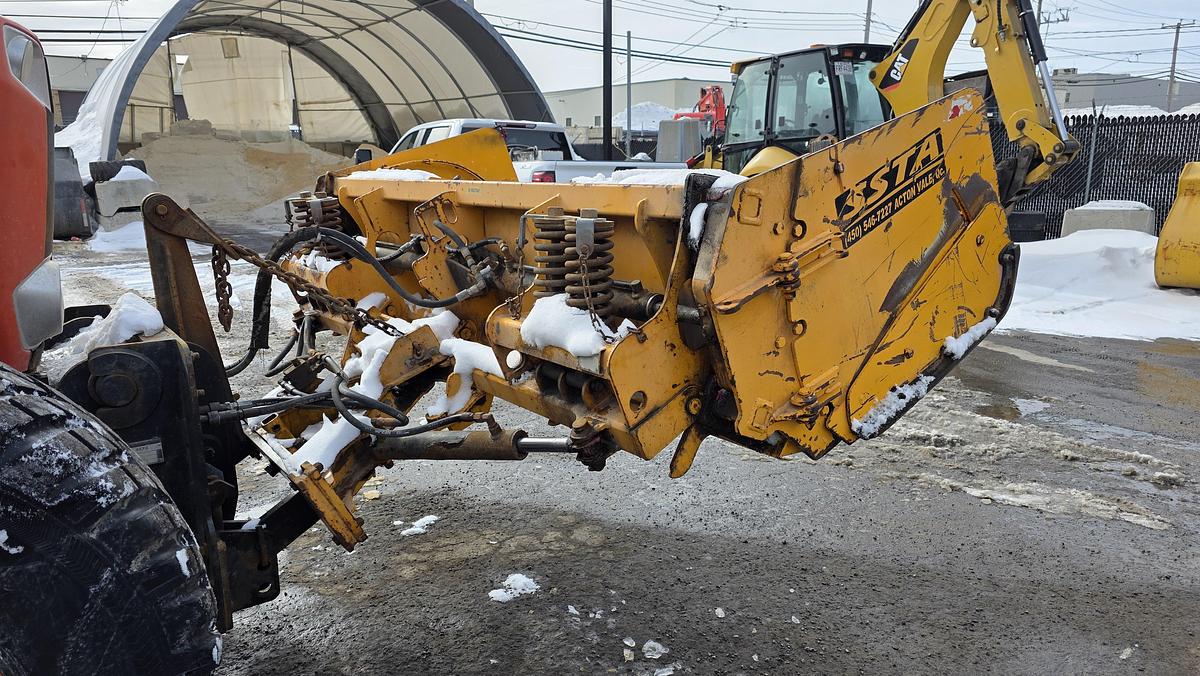 Used 2014 Kubota M135GX