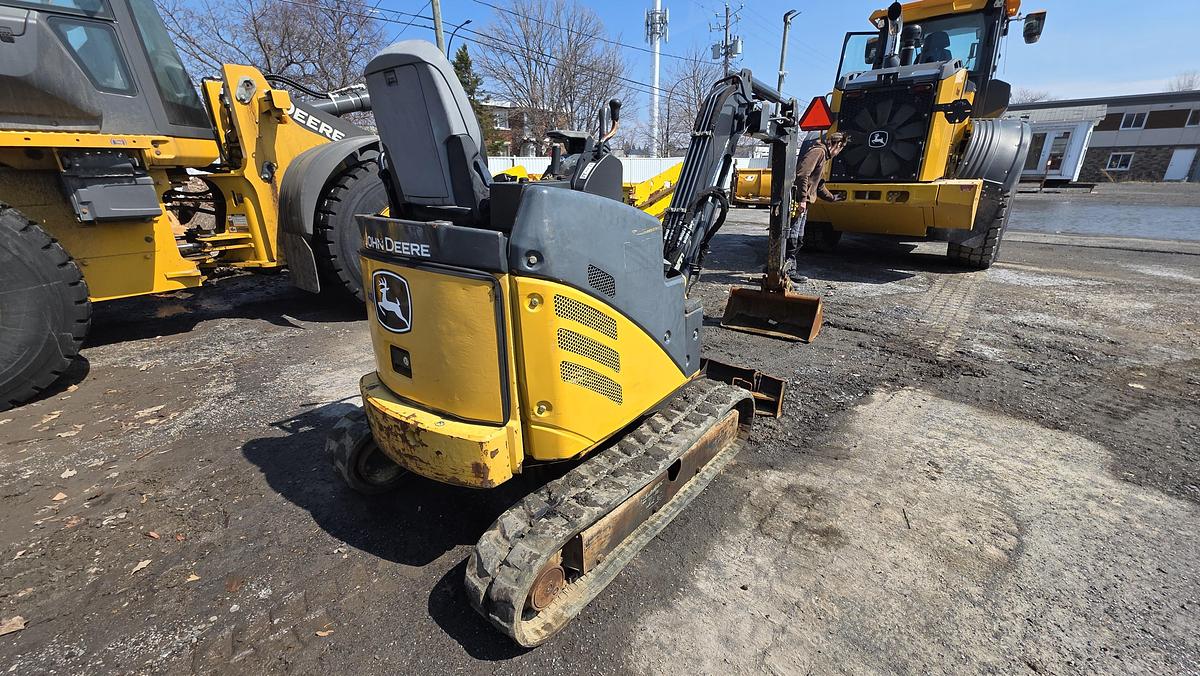 Used 2012 John Deere 17D