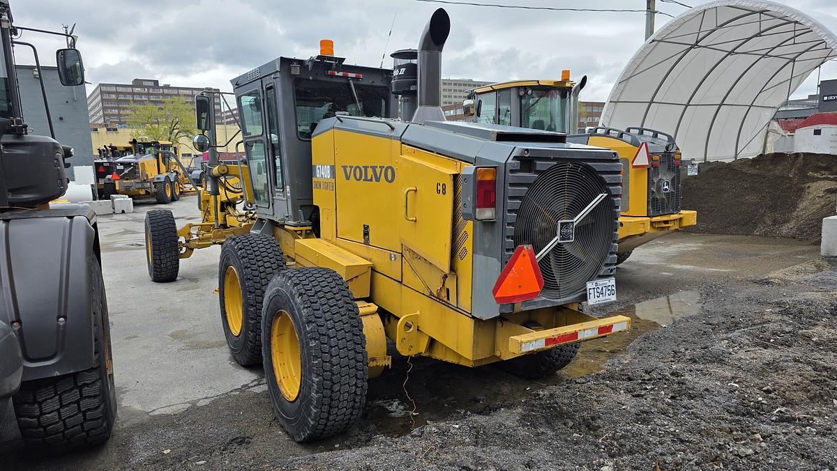Used 2006 Volvo G740B