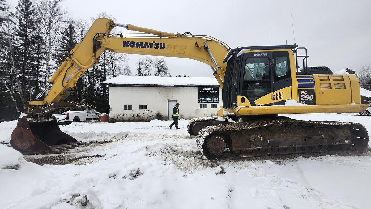 Used 2012 Komatsu PC290LC10