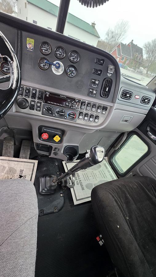 Used 2011 Peterbilt 378