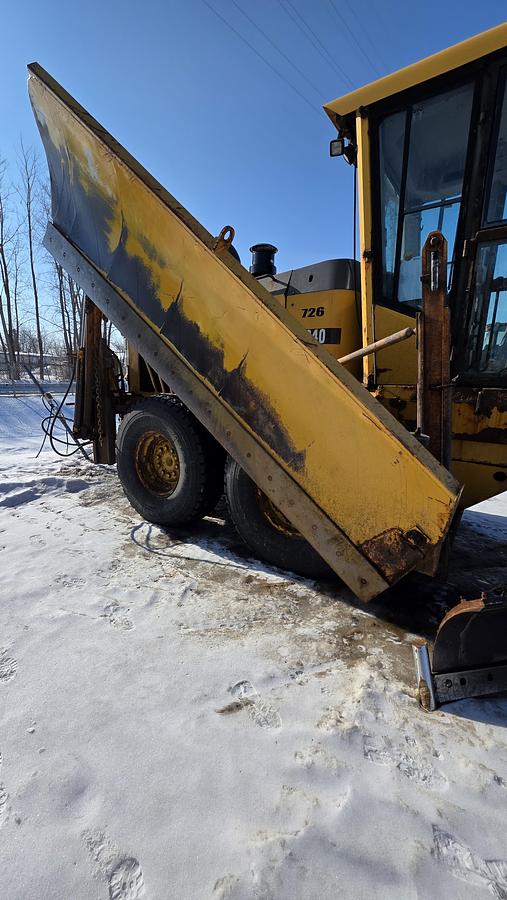 Used 2009 Volvo G940