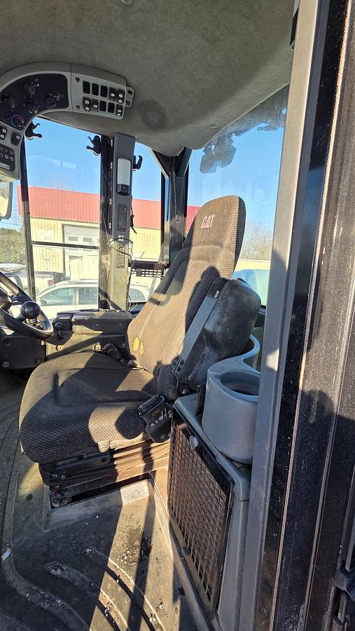 Used 2011 Caterpillar 950H