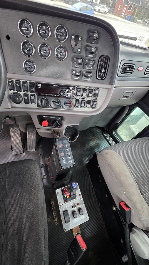 Used 2014 Peterbilt 358