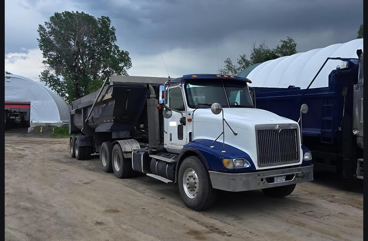 Used 2002 International Tandem