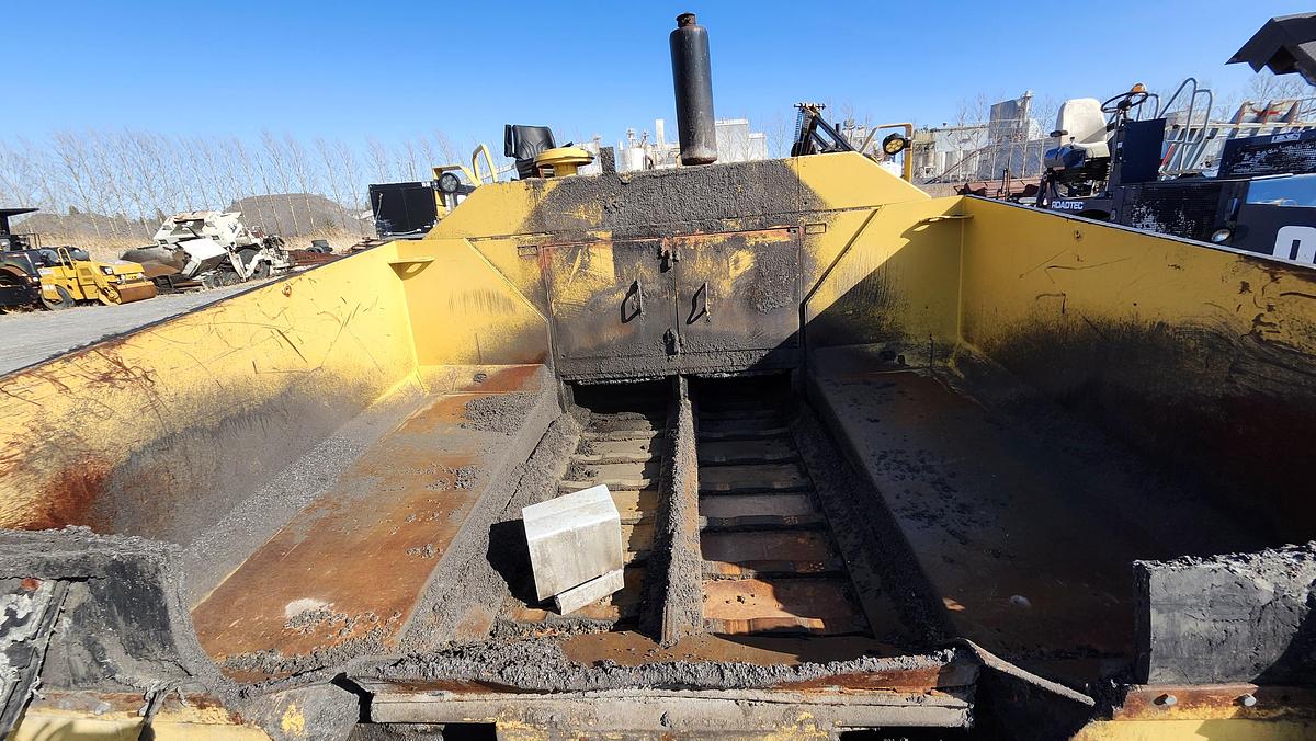 Used 1998 Caterpillar AP-1055B