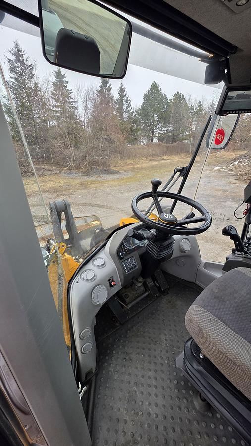 Used 2016 Volvo L70H
