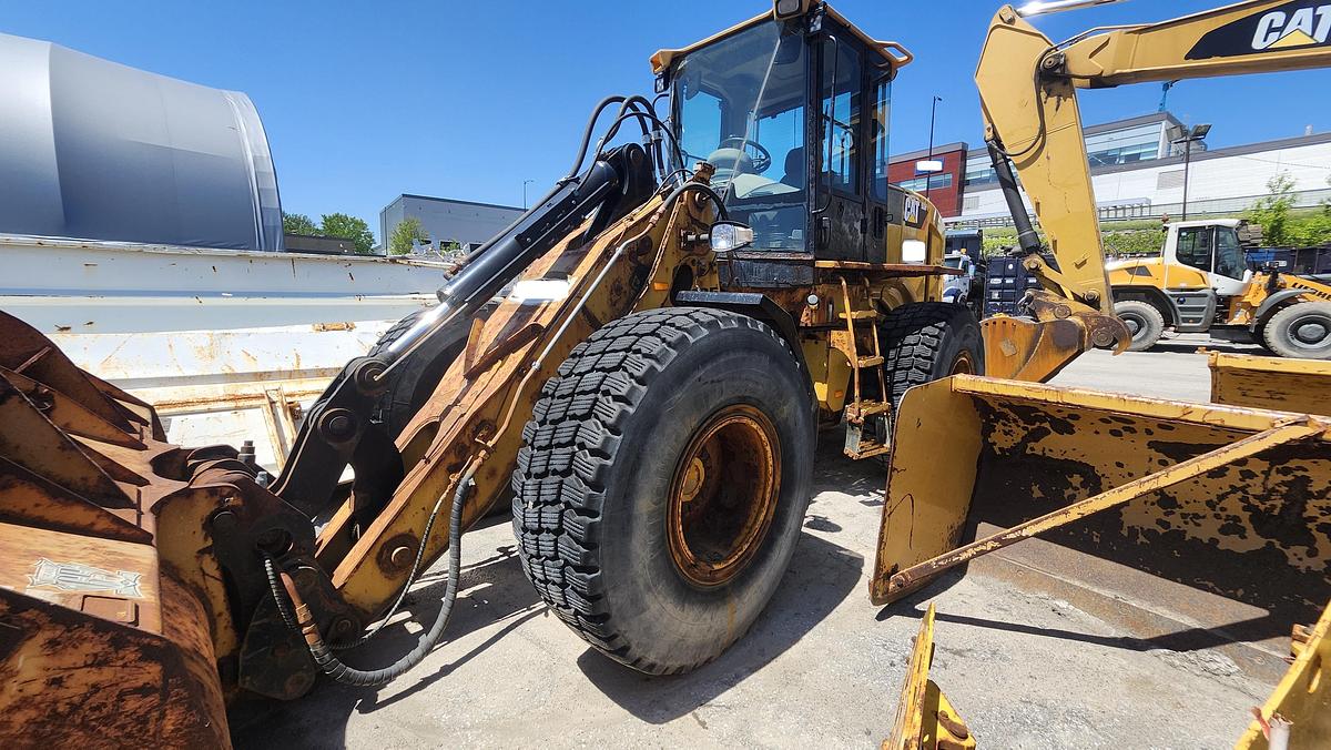 Used 2012 Caterpillar 930H