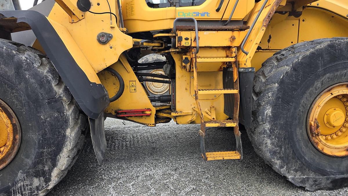 Used 2013 Volvo L180G
