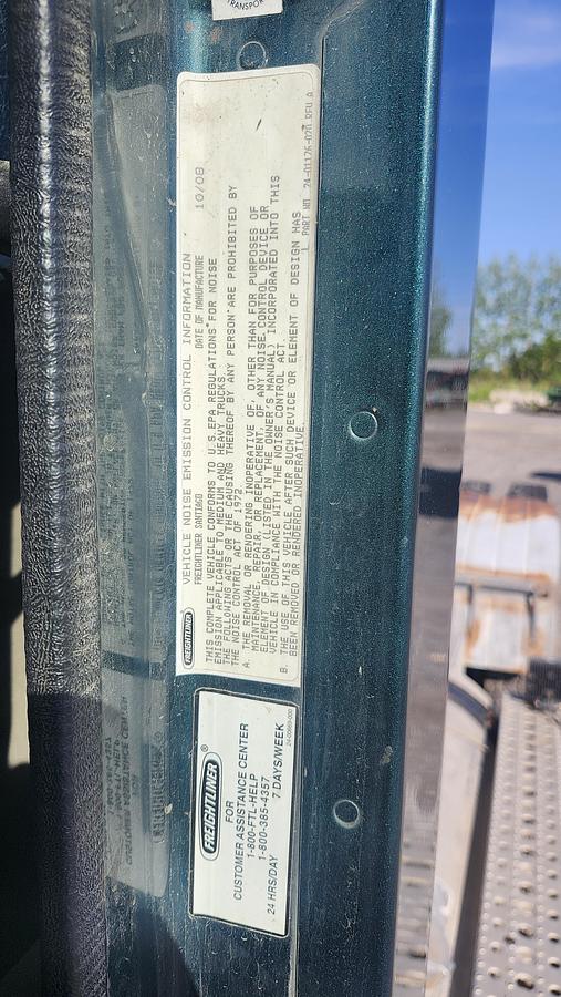 Used 2009 Freightliner Columbia