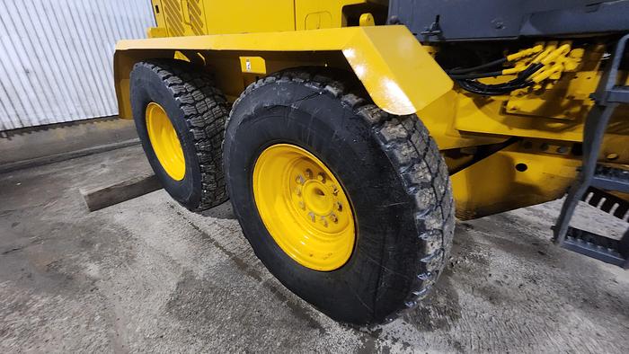 Used 2003 Volvo G720B