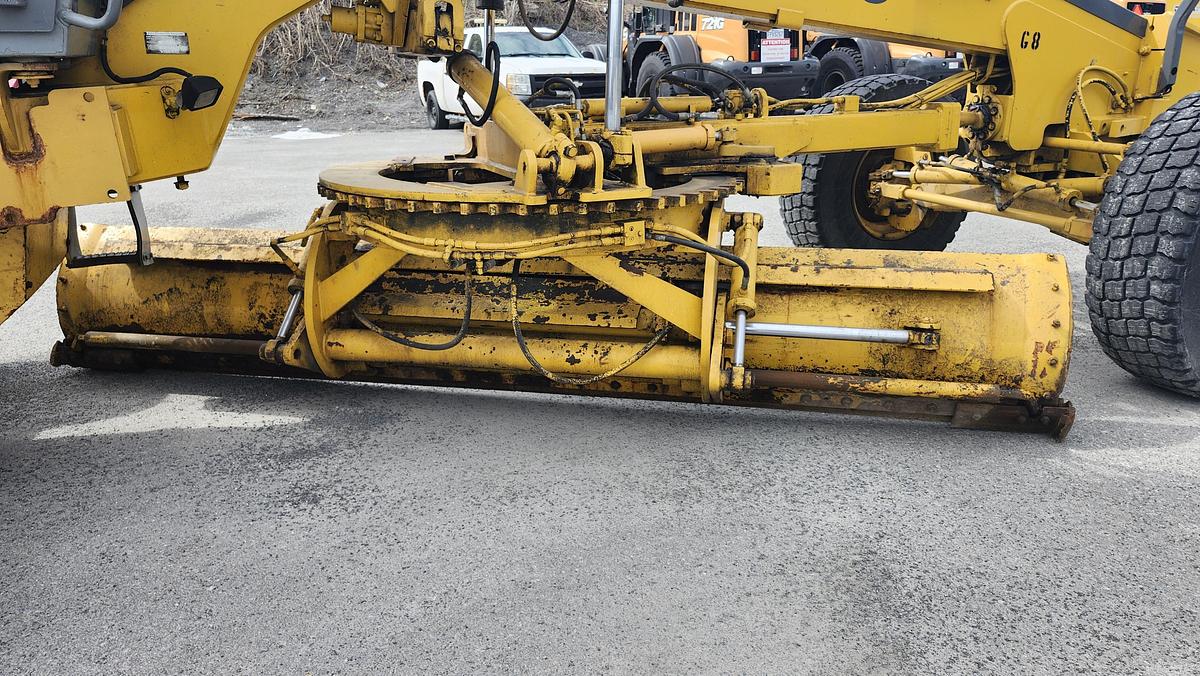 Used 2006 Volvo G740B