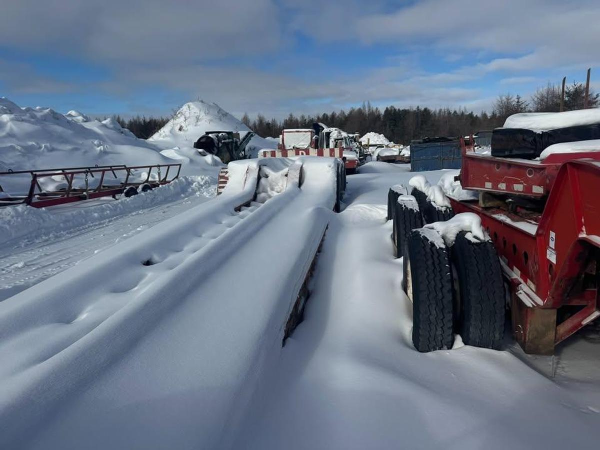 Used 2003 Manac 60 tons / 3 axles