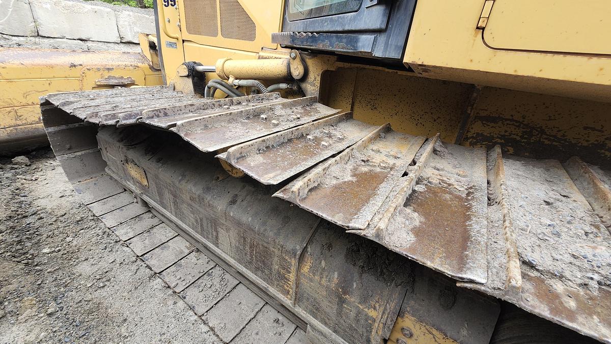 Used 2011 Caterpillar D4K LGP