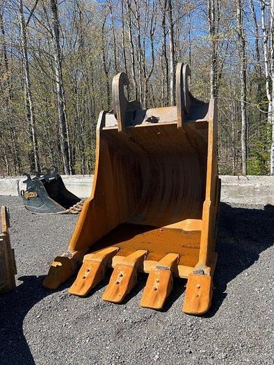 Used 2022 Volvo EC750EL