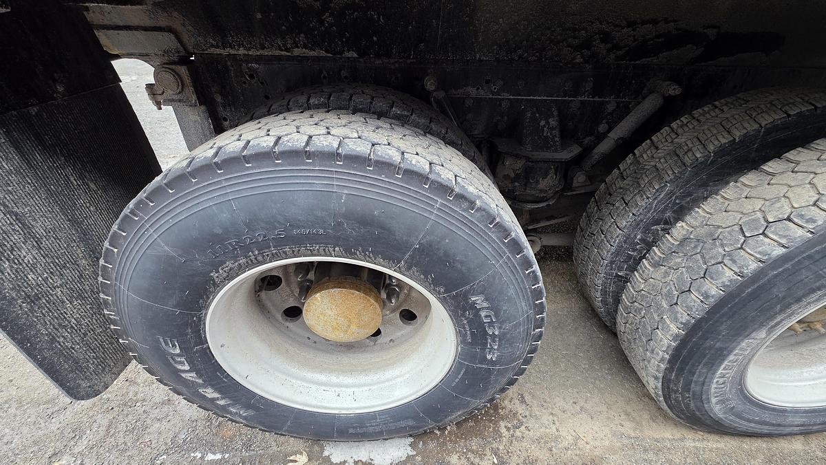 Used 2013 Kenworth T440