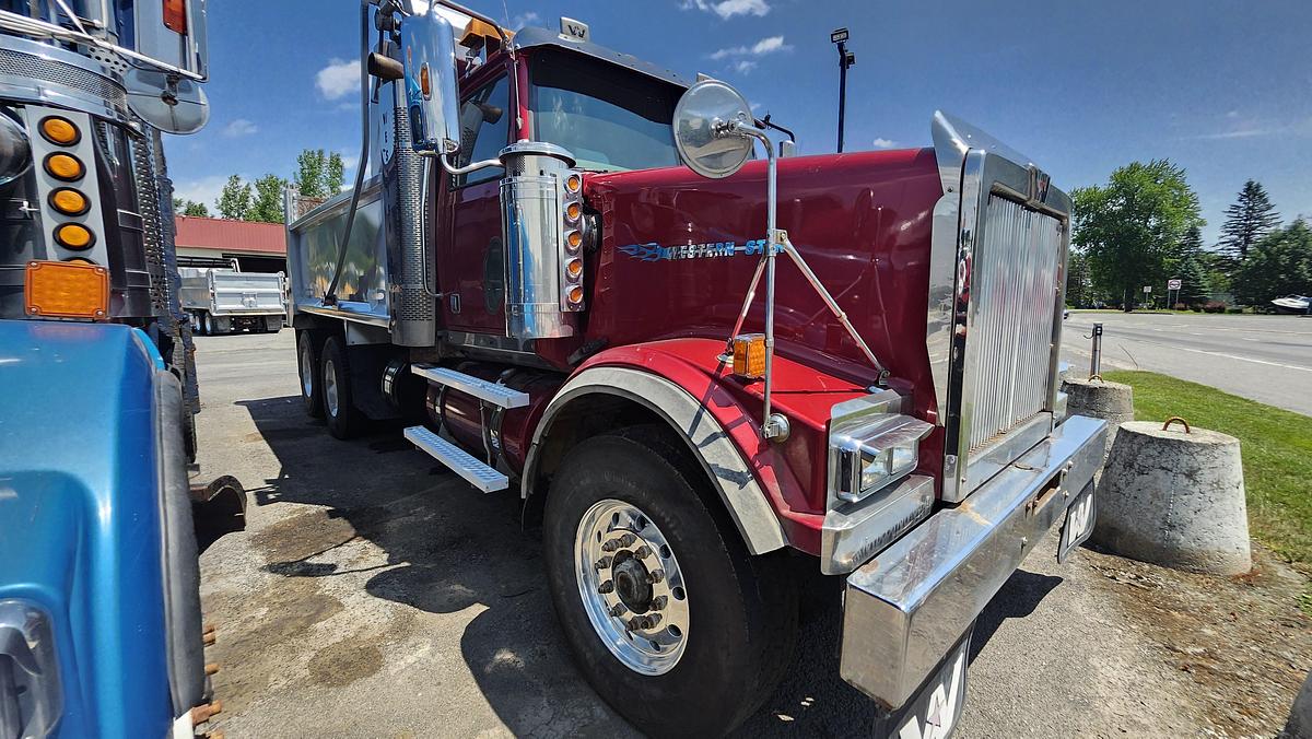 Used 2006 Western Star tandem
