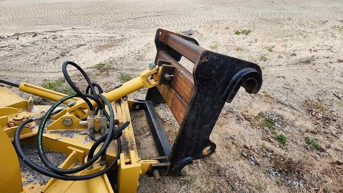 Used Komatsu WA320 Quick attach