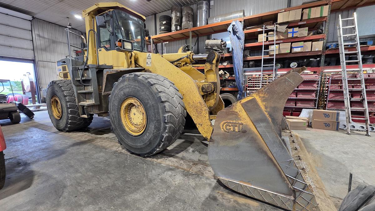 Used 2000 Komatsu WA500