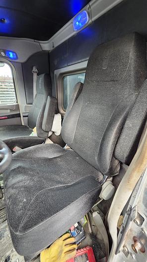 Used 2019 Kenworth T800