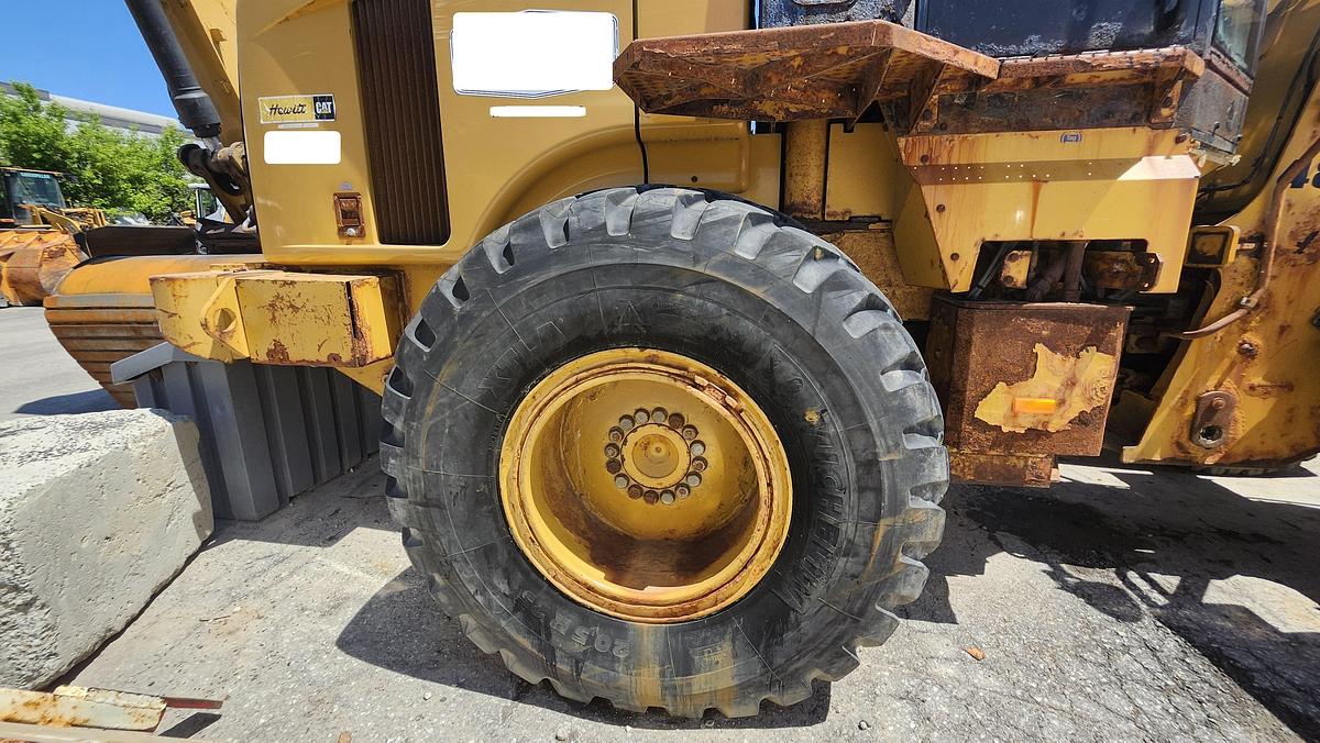 Used 2012 Caterpillar 930H