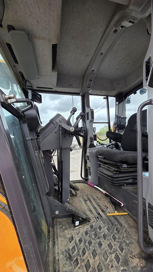 Used 2014 Volvo G970