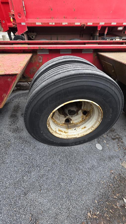 Used 2011 Pitts 24 Feet / 3 axles Lowboy