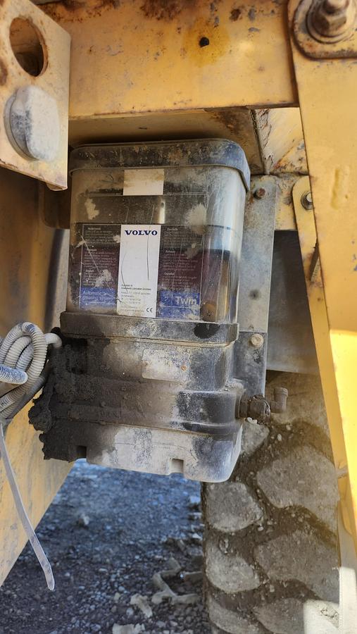 Used 2014 Volvo L90G