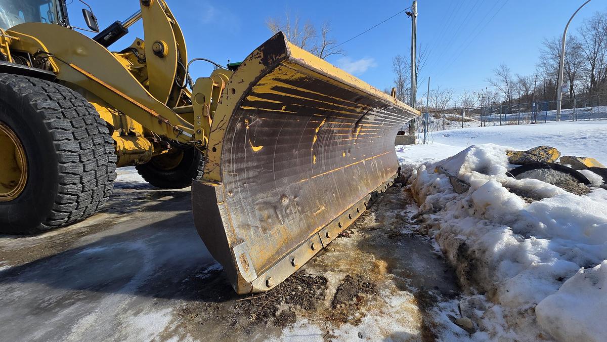 Used 2015 Caterpillar 924K