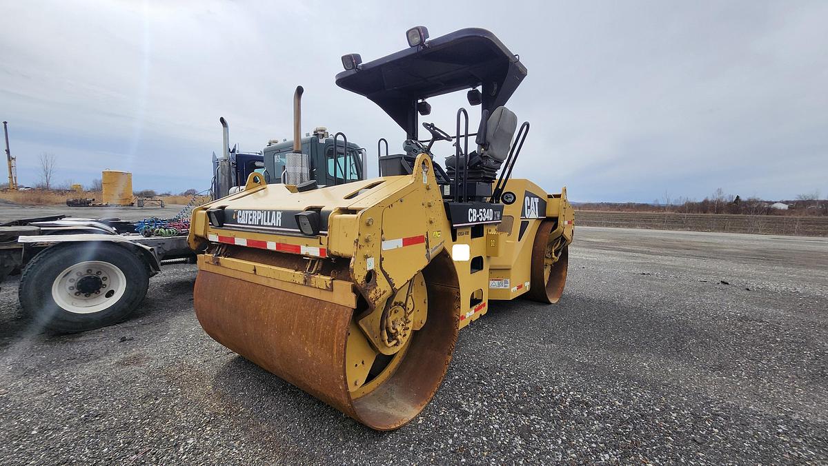 Used 2006 Caterpillar CB-534D XW