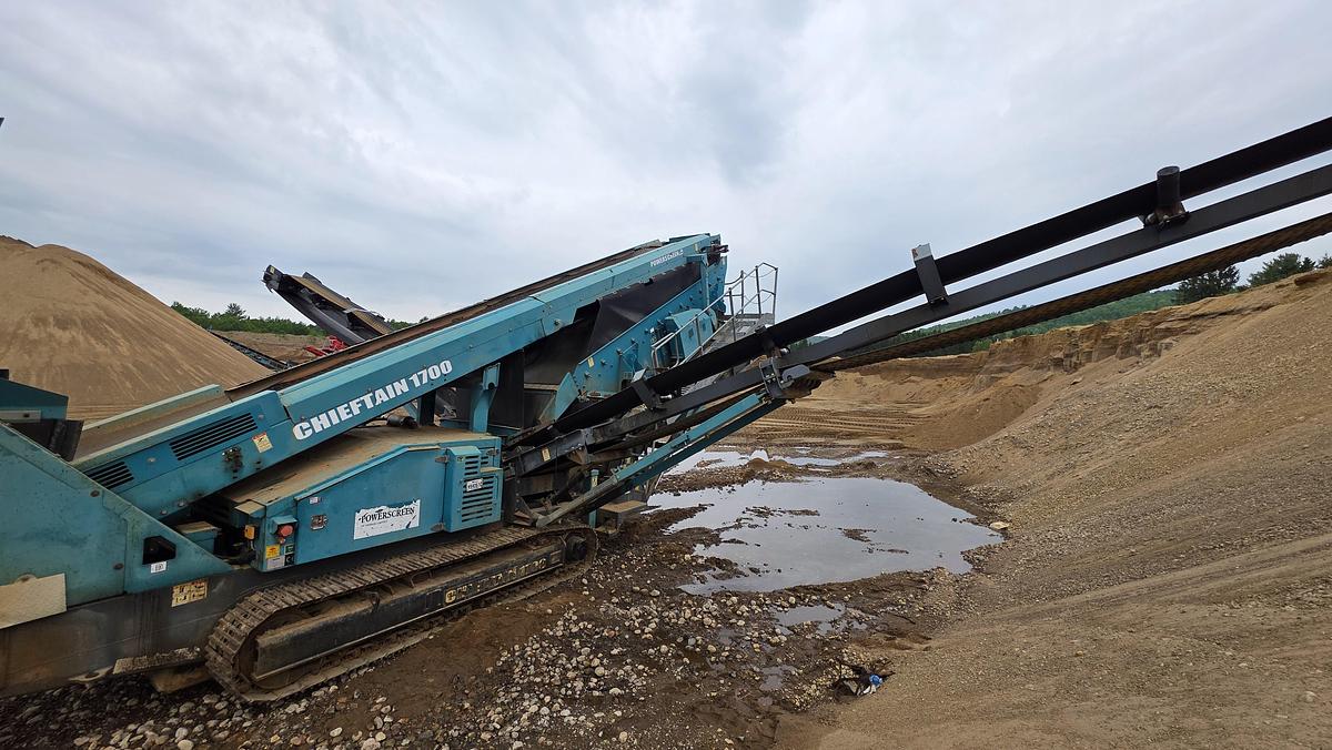 Used 2015 Powerscreen Chieftain 1700