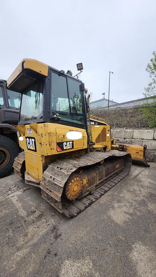 Used 2011 Caterpillar D4K LGP