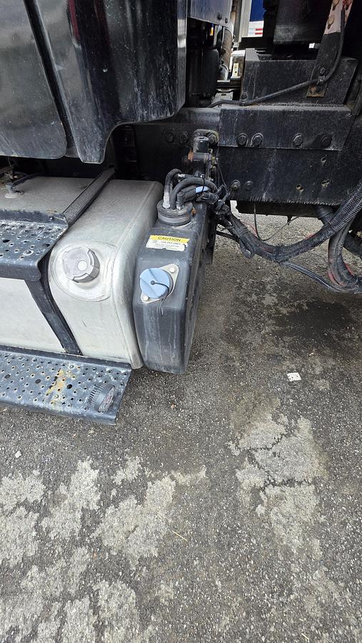 Used 2015 Freightliner M2-112