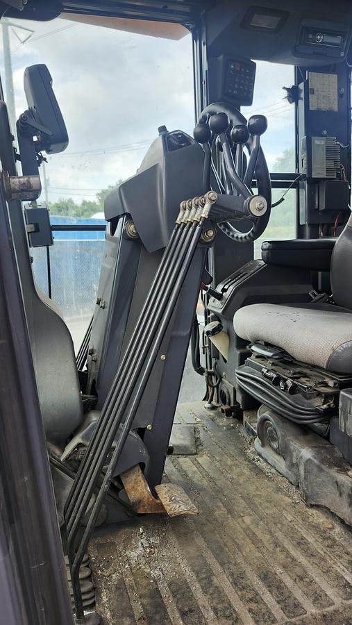 Used 2010 John Deere 772G