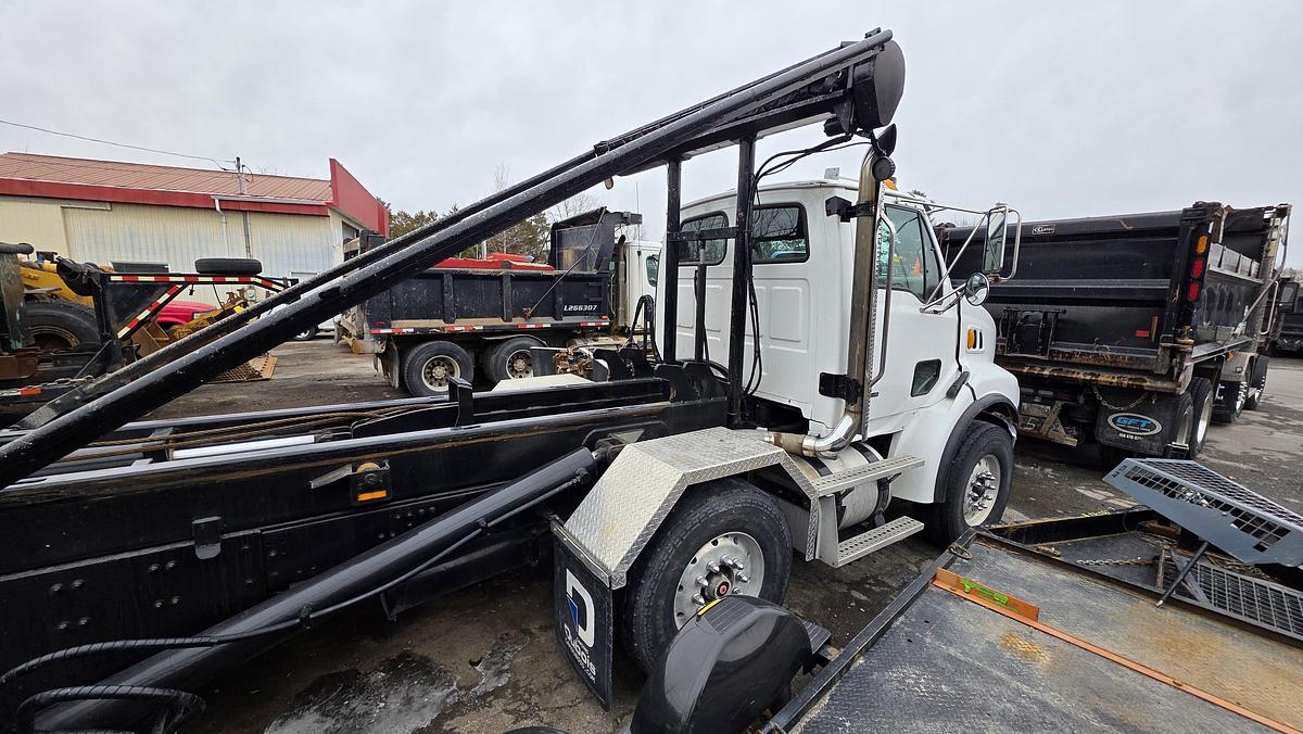 Used 2007 Sterling Roll-Off