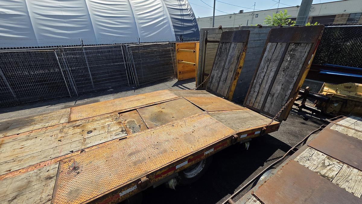 Used 2003 Talbert Tag 2 - 20 tons