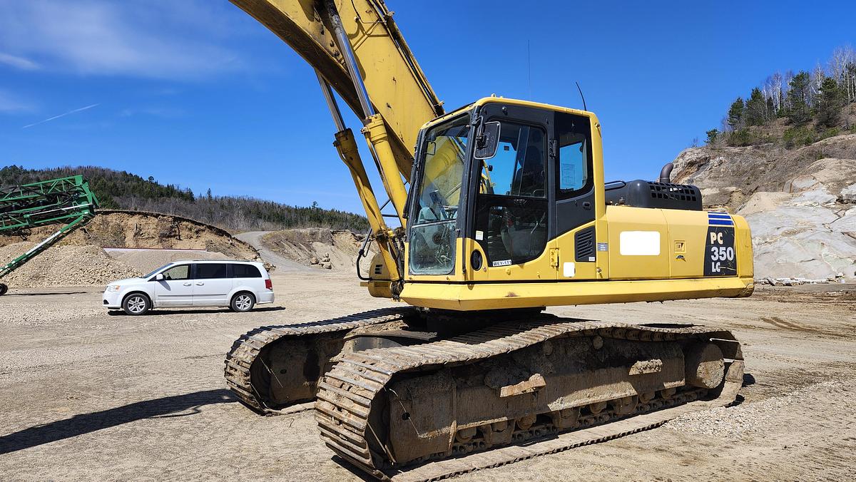 Used 2017 Komatsu PC350LC8