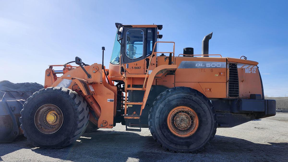 Used 2011 Doosan DL500
