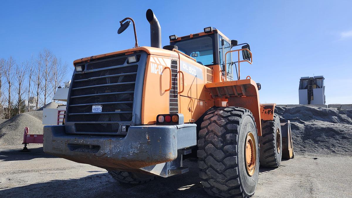 Used 2011 Doosan DL500