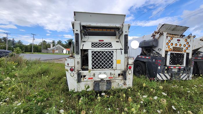 Used 2001 Johnston 4000