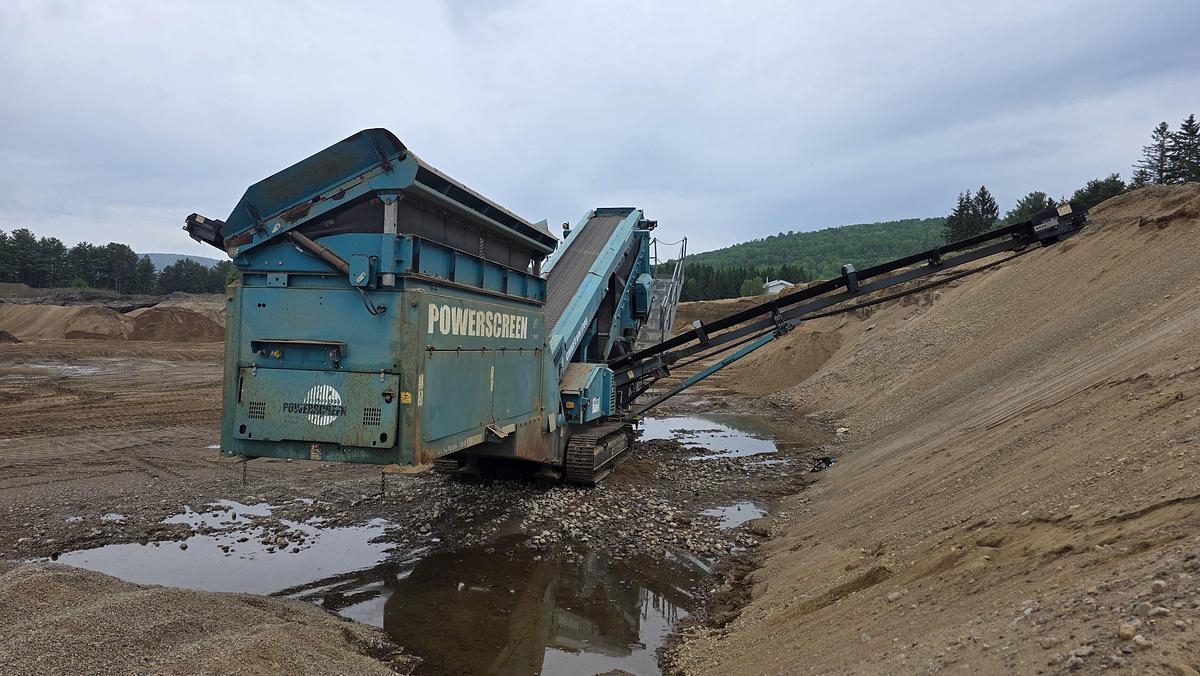 Used 2015 Powerscreen Chieftain 1700