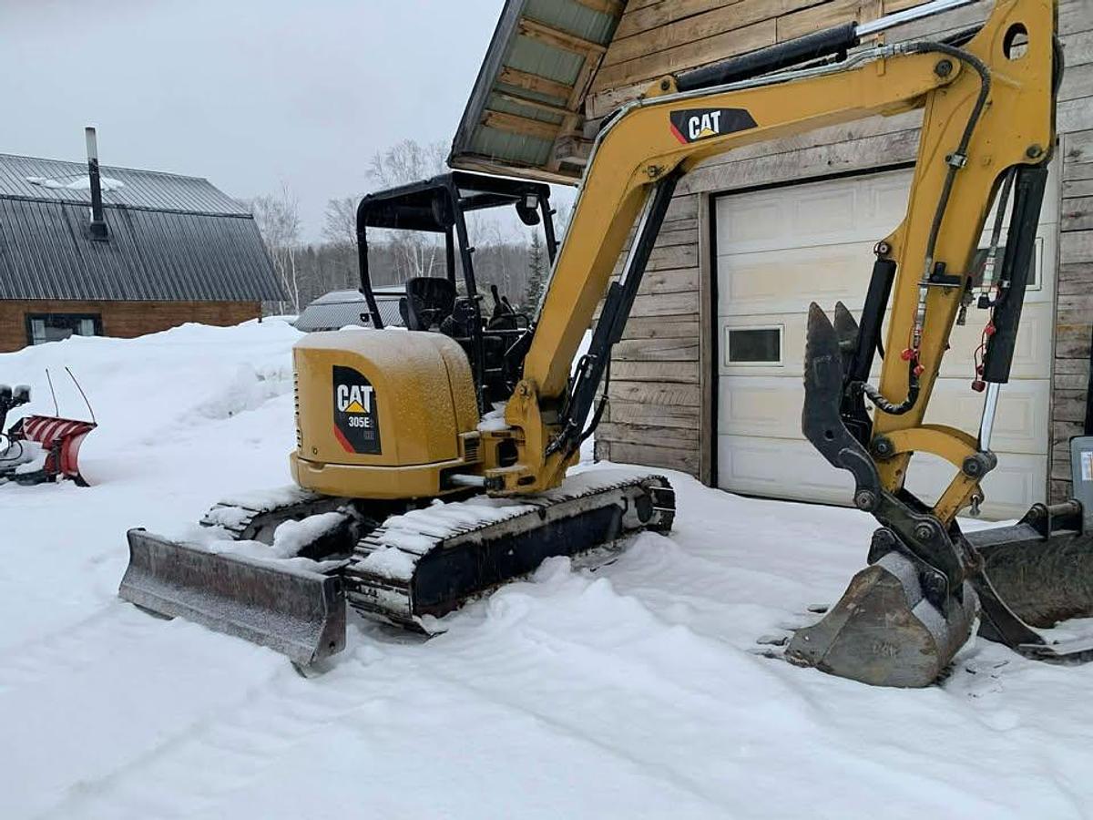 Used 2017 Caterpillar 305 E2