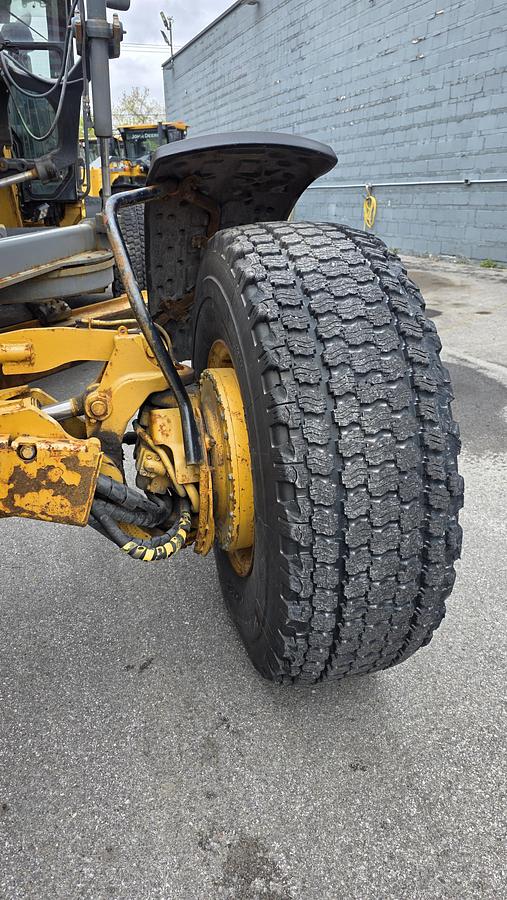 Used 2010 John Deere 772G