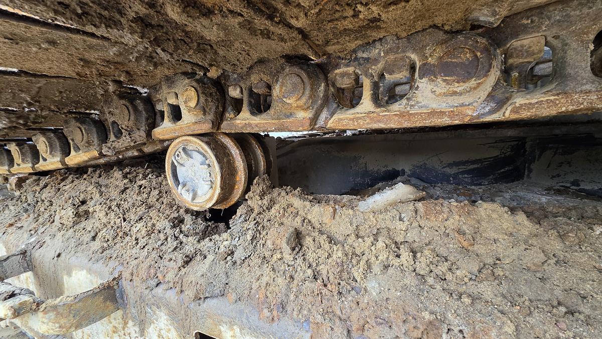 Used 2016 Caterpillar 330F