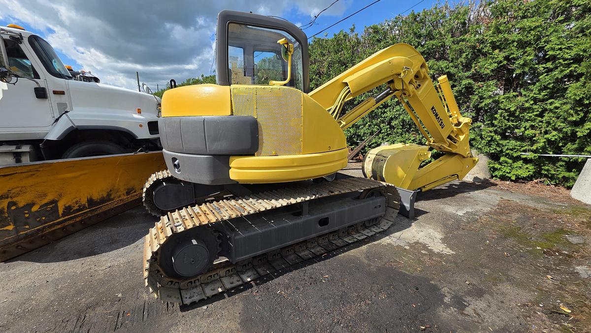 Used 1996 Komatsu PC75UU-2E