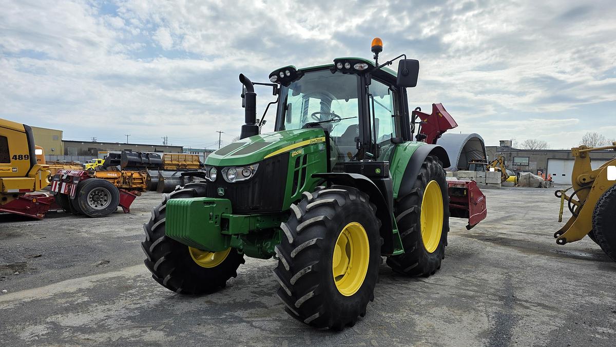 Used 2021 John Deere 6120M
