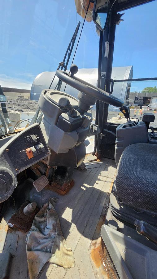 Used 2012 Caterpillar 930H