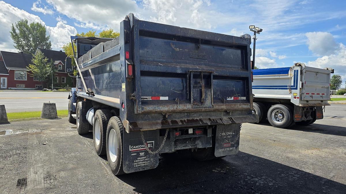 Used 2012 Freightliner Coronado