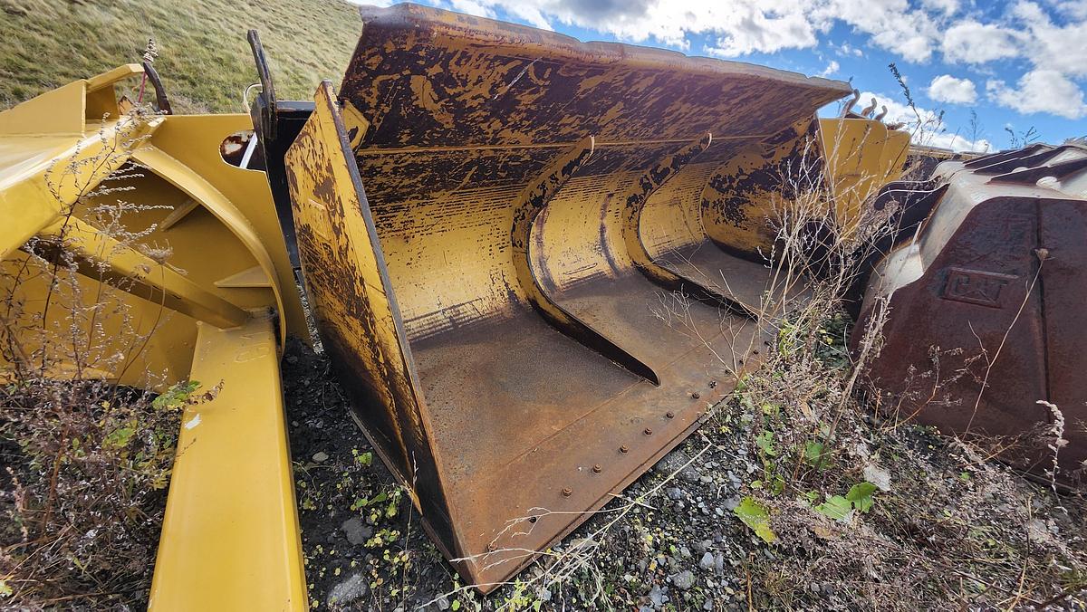 Used Caterpillar 132″ for Caterpillar 950H